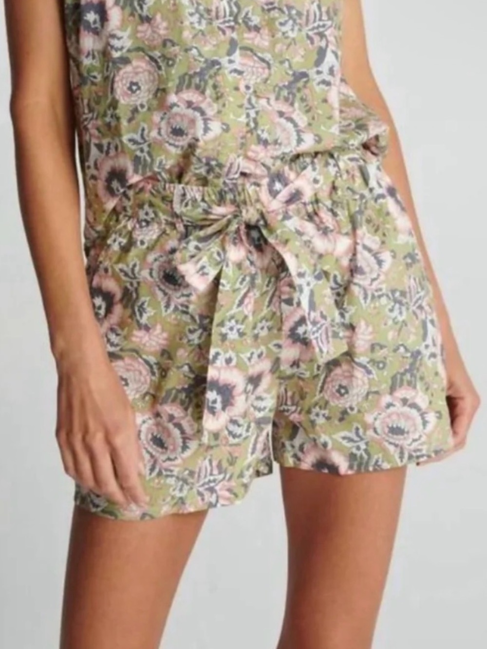 SUNDAYS Ozeta Short Sage Rose Print Floral Tie Waist Shorts NWT Size L